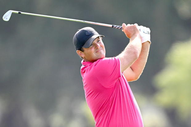 Reed takes one-shot lead in Doha